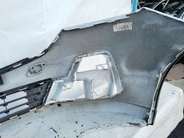 bontott FORD TRANSIT CONNECT Első Lökhárító (Üresen)