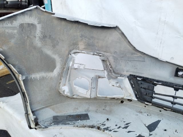 bontott FORD TRANSIT CONNECT Első Lökhárító (Üresen)