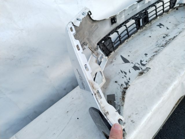 bontott FORD TRANSIT CONNECT Első Lökhárító (Üresen)