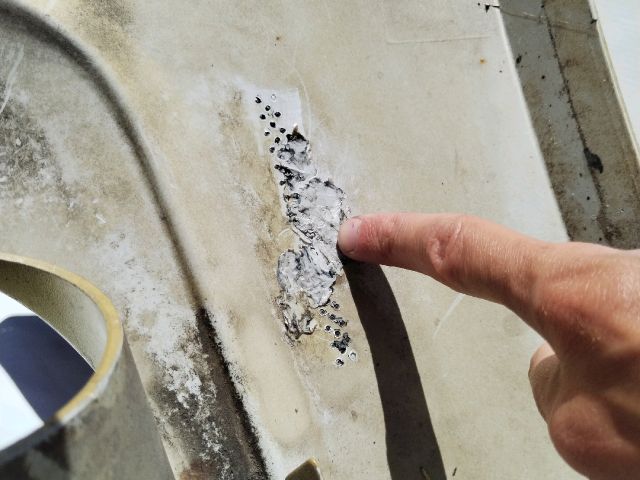 bontott FORD TRANSIT CONNECT Első Lökhárító (Üresen)