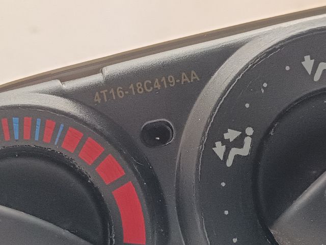 bontott FORD TRANSIT CONNECT Fűtéskapcsoló (Nem klímás)