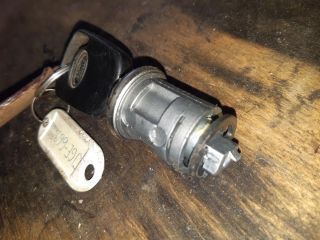 bontott FORD TRANSIT CONNECT Gyújtáskapcsoló Zárbetét