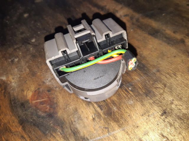 bontott FORD TRANSIT CONNECT Gyújtáskapcsoló Zárbetét