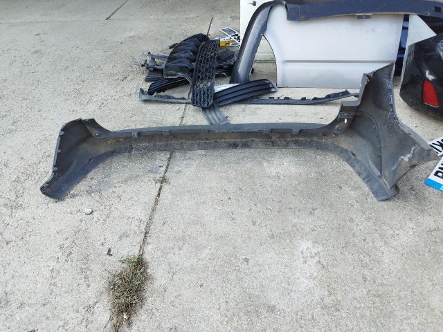 bontott FORD TRANSIT CONNECT Hátsó Lökhárító (Részeivel)