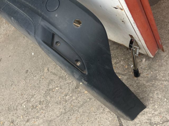 bontott FORD TRANSIT CONNECT Hátsó Lökhárító (Üresen)