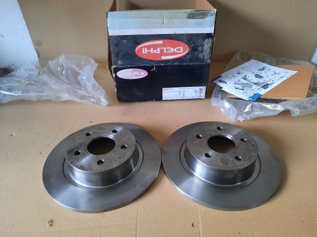 bontott FORD TRANSIT CONNECT Hátsó Pár Féktárcsa