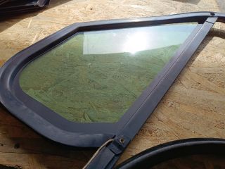 bontott FORD TRANSIT CONNECT Jobb A Oszlop Oldalablak Üveg