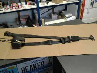 bontott FORD TRANSIT CONNECT Jobb első Biztonsági Öv