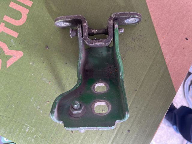 bontott FORD TRANSIT CONNECT Jobb első Felső Zsanér