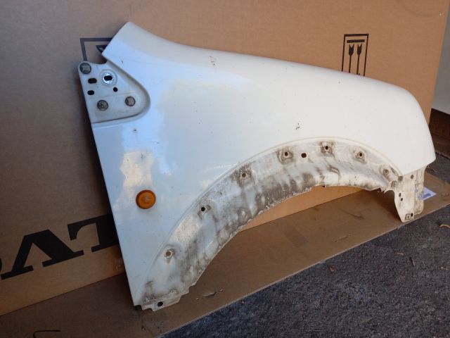 bontott FORD TRANSIT CONNECT Jobb első Sárvédő