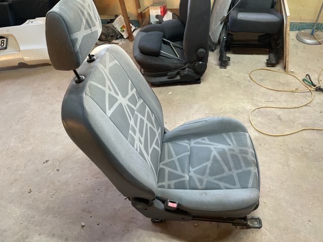 bontott FORD TRANSIT CONNECT Jobb első Ülés