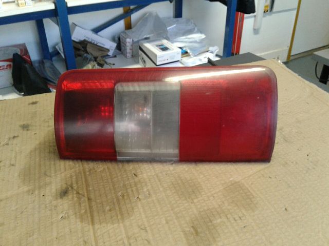 bontott FORD TRANSIT CONNECT Jobb Hátsó Lámpa