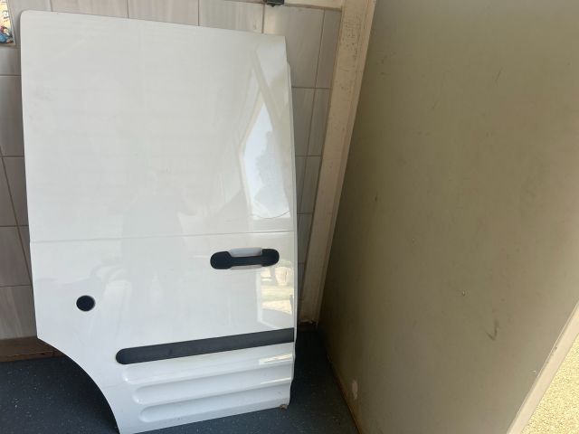 bontott FORD TRANSIT CONNECT Jobb Tolóajtó (Részeivel)