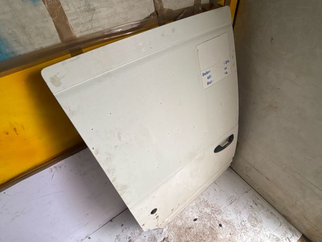 bontott FORD TRANSIT CONNECT Jobb Tolóajtó (Üres lemez)