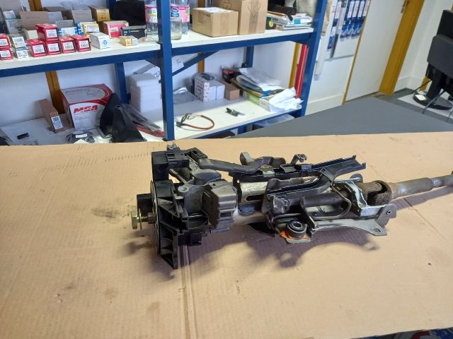 bontott FORD TRANSIT CONNECT Kormányoszlop Kormányzárral