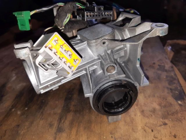 bontott FORD TRANSIT CONNECT Kormányoszlop