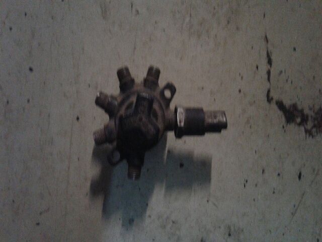 bontott FORD TRANSIT CONNECT Közösnyomócső