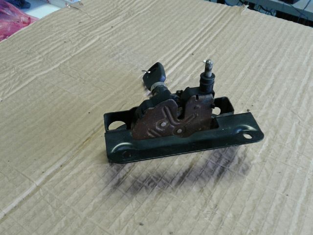 bontott FORD TRANSIT CONNECT Motorháztető Zárszerkezet