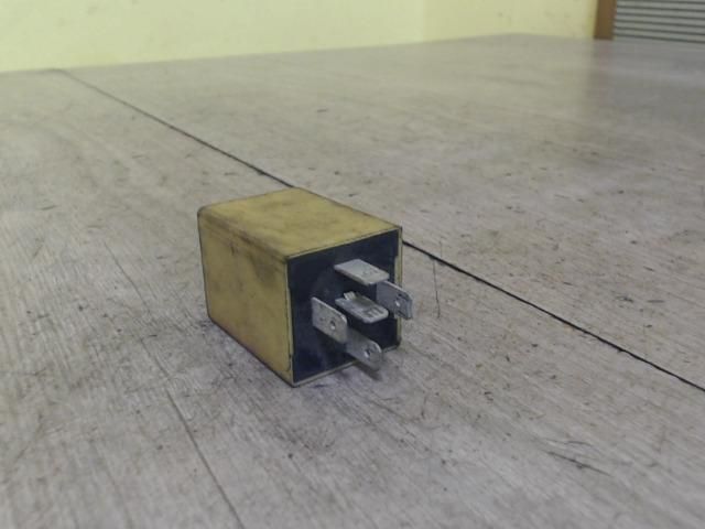 bontott FORD TRANSIT CONNECT Relé