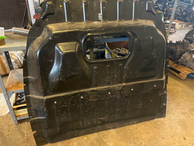 bontott FORD TRANSIT CONNECT Térelválasztó