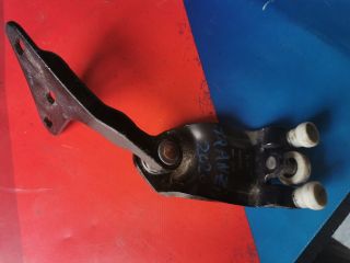 bontott FORD TRANSIT CONNECT Tolóajtó Sín Görgő