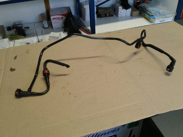 bontott FORD TRANSIT CONNECT Üzemanyagcső