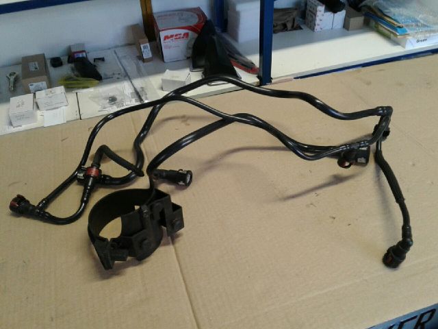 bontott FORD TRANSIT CONNECT Üzemanyagcső