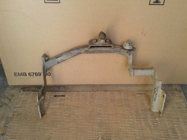 bontott FORD TRANSIT CONNECT Vonóhorog