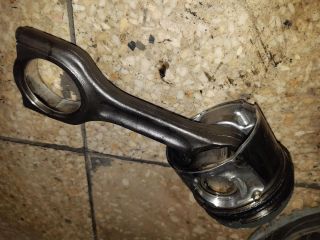 bontott FORD TRANSIT COURIER Dugattyú és Hajtókar