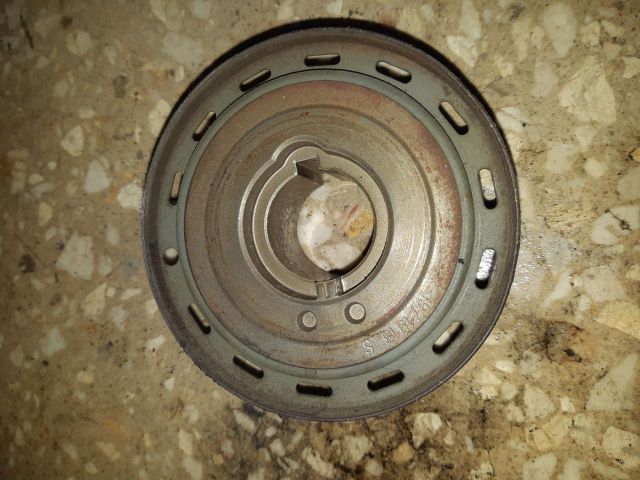 bontott FORD TRANSIT COURIER Főtengely Bordáskerék / Lánckerék