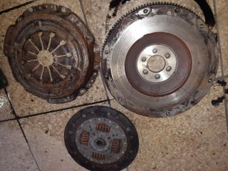 bontott FORD TRANSIT COURIER Kuplung Szett Lendkerékkel