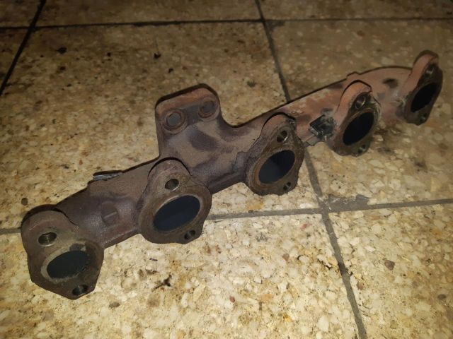 bontott FORD TRANSIT COURIER Leömlő (Soros)