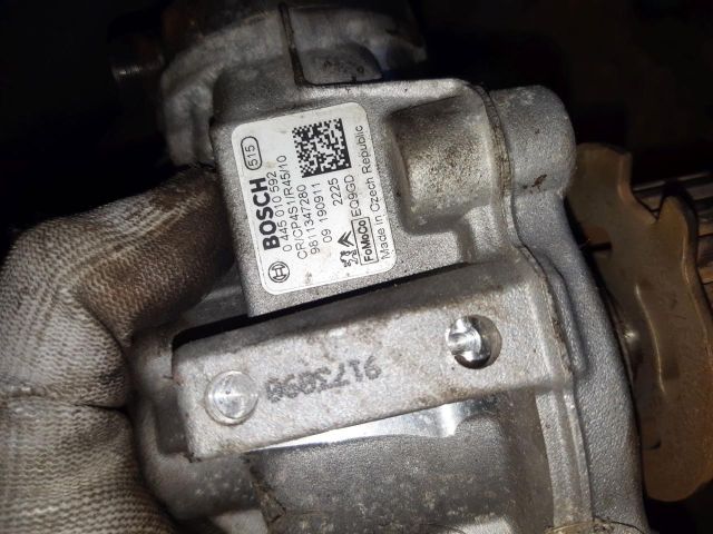 bontott FORD TRANSIT COURIER Nagynyomású Szivattyú