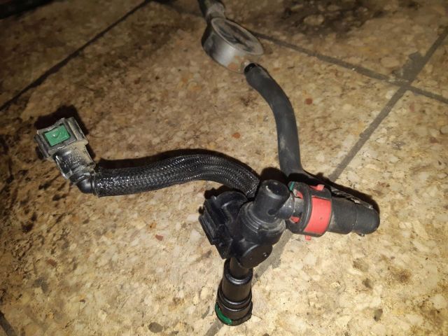 bontott FORD TRANSIT COURIER Tankbetöltő Cső (Fém)