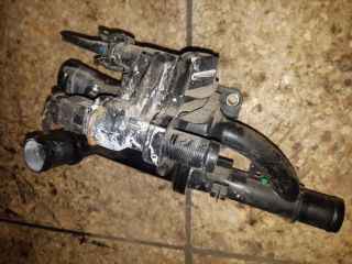 bontott FORD TRANSIT COURIER Termosztátház