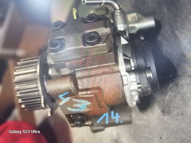 bontott FORD TRANSIT COURIER Nagynyomású Szivattyú