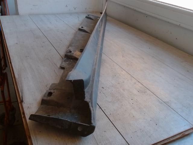 bontott FORD TRANSIT COURIER Bal első Küszöb Díszléc