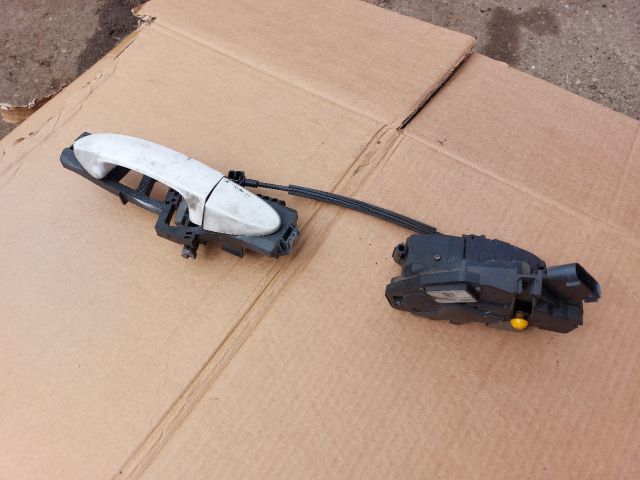 bontott FORD TRANSIT COURIER Csomagtérajtó Zárbetét