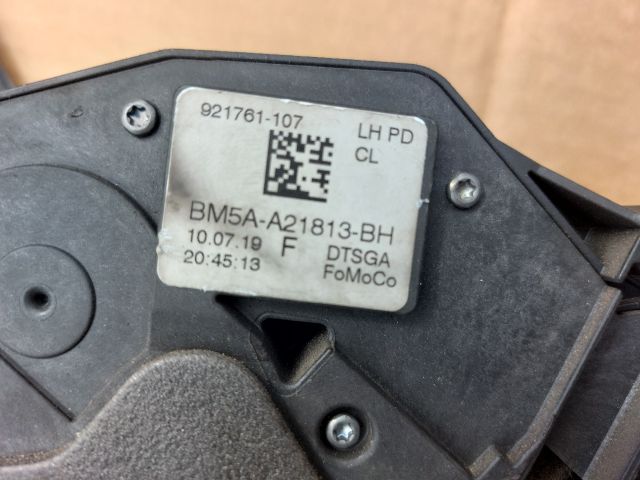 bontott FORD TRANSIT COURIER Csomagtérajtó Zárbetét