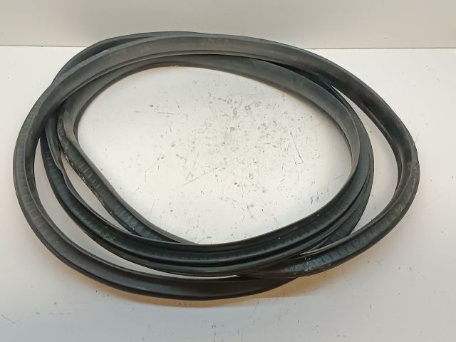 bontott FORD TRANSIT COURIER Jobb első Gumikéder