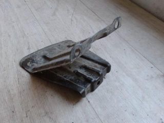 bontott FORD TRANSIT COURIER Jobb hátsó Futómű Kitámasztó