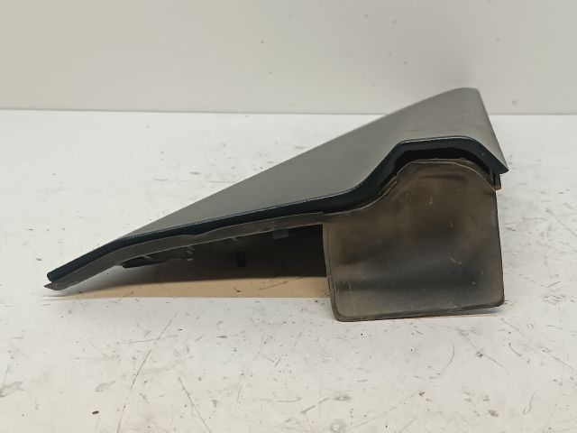 bontott FORD TRANSIT COURIER Jobb Visszapillantó Tükör Előtti Burkolat