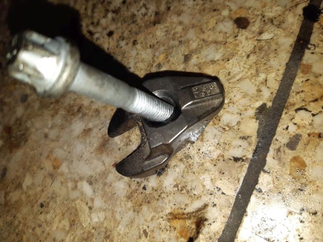 bontott FORD TRANSIT COURIER Porlasztó Lefogató