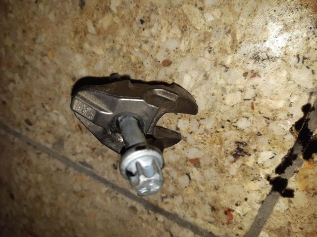 bontott FORD TRANSIT COURIER Porlasztó Lefogató