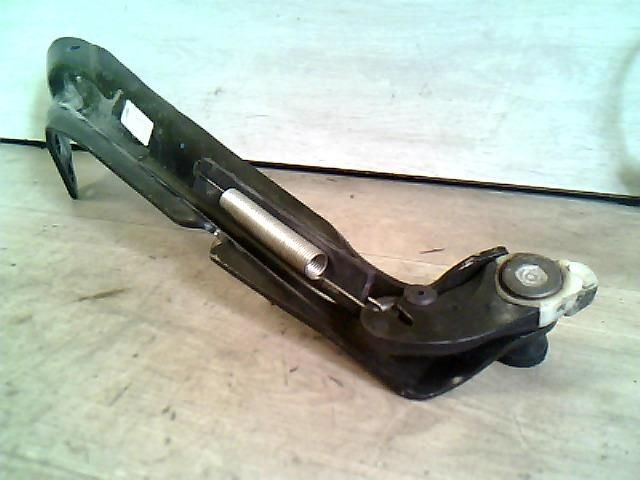 bontott FORD TRANSIT COURIER Tolóajtó Sín Görgő