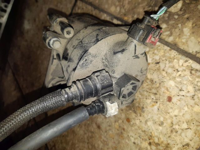 bontott FORD TRANSIT COURIER Üzemanyagszűrő Ház