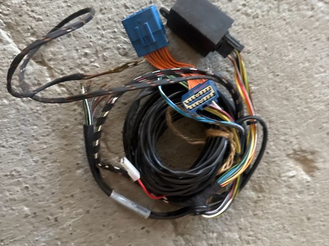 bontott FORD TRANSIT COURIER Vonóhorog Kábelköteg