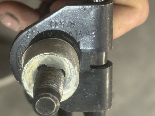 bontott FORD TRANSIT Csomagrögzítő