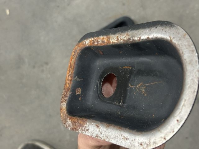 bontott FORD TRANSIT Csomagrögzítő