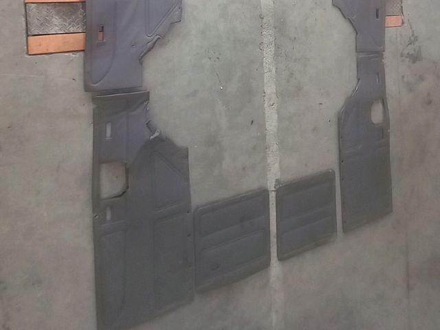 bontott FORD TRANSIT Csomagtér Kárpit